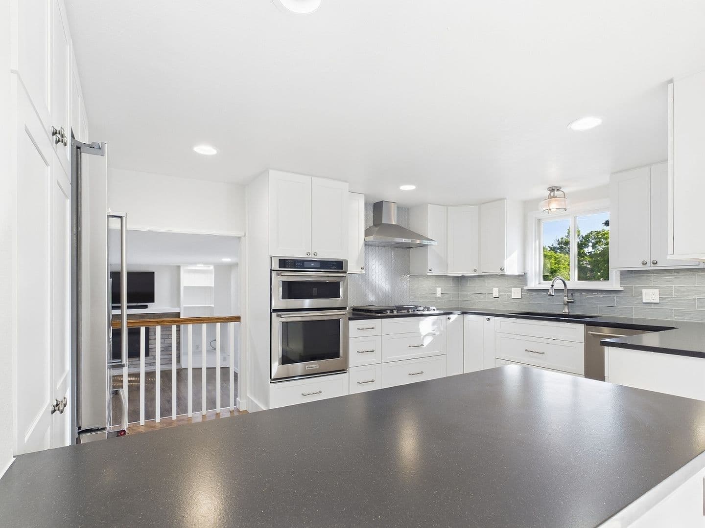 Englewood House: 6213 S Galena Way
