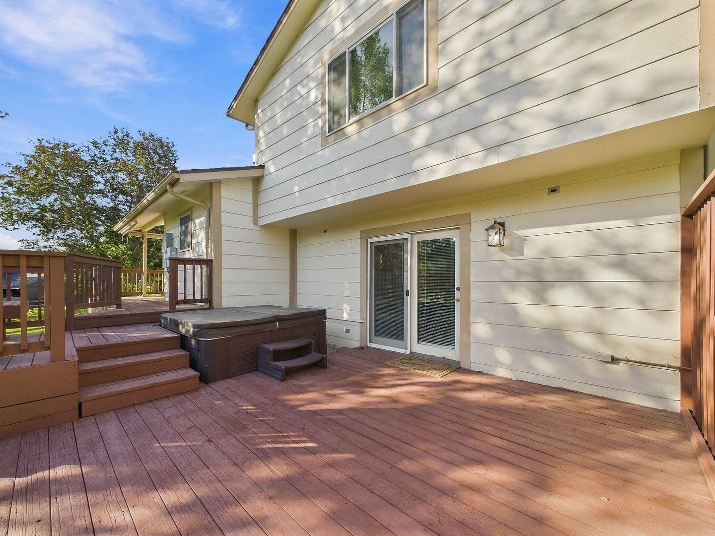 Englewood House: 6213 S Galena Way
