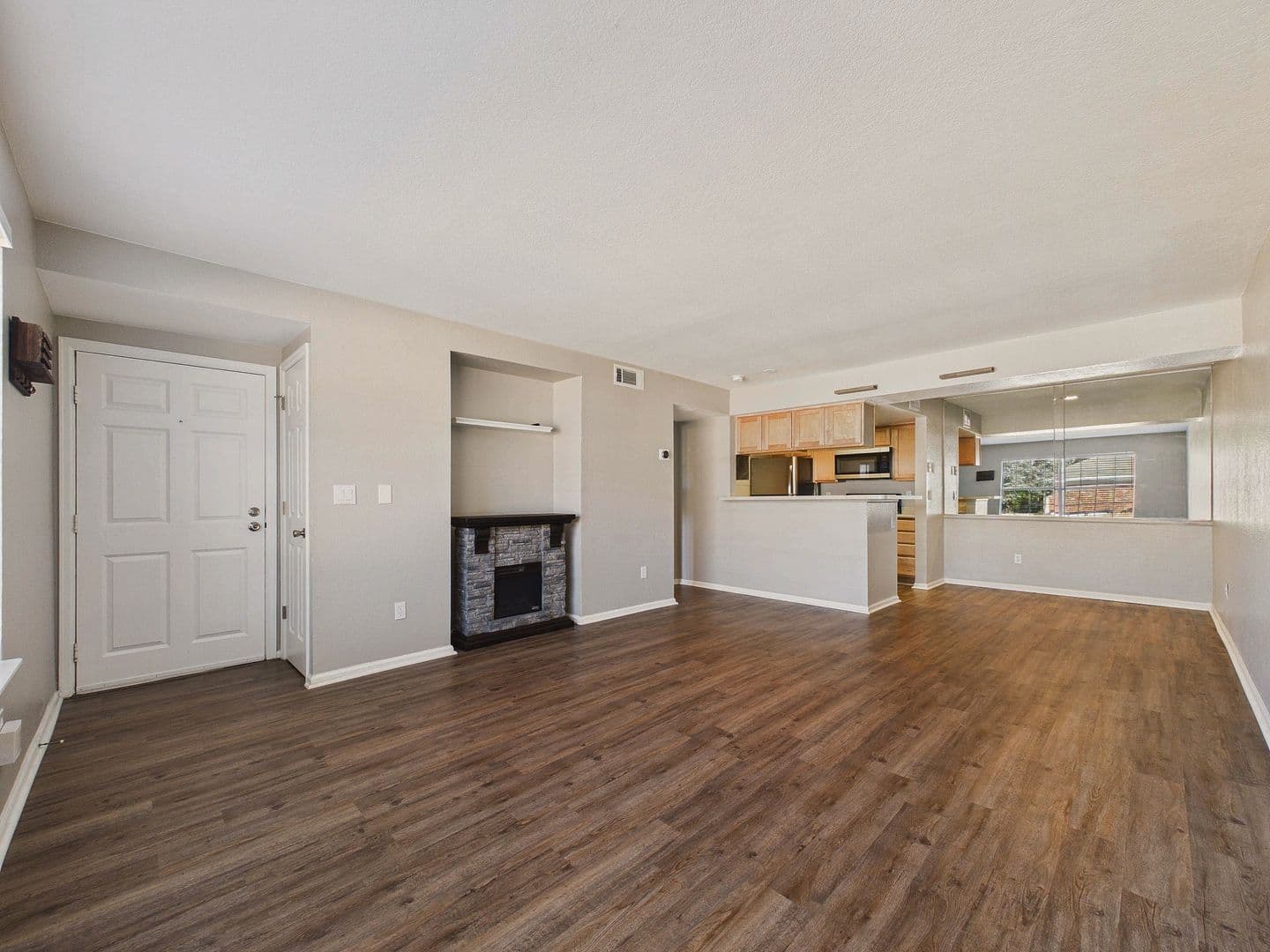 Englewood House: 9293 E Arbor Cir #C