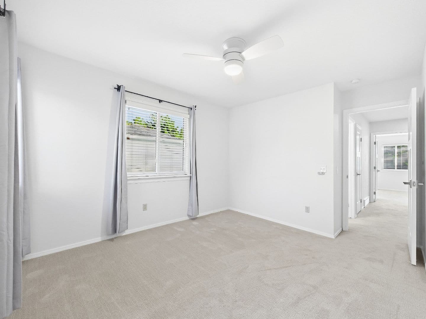 Englewood House: 6213 S Galena Way