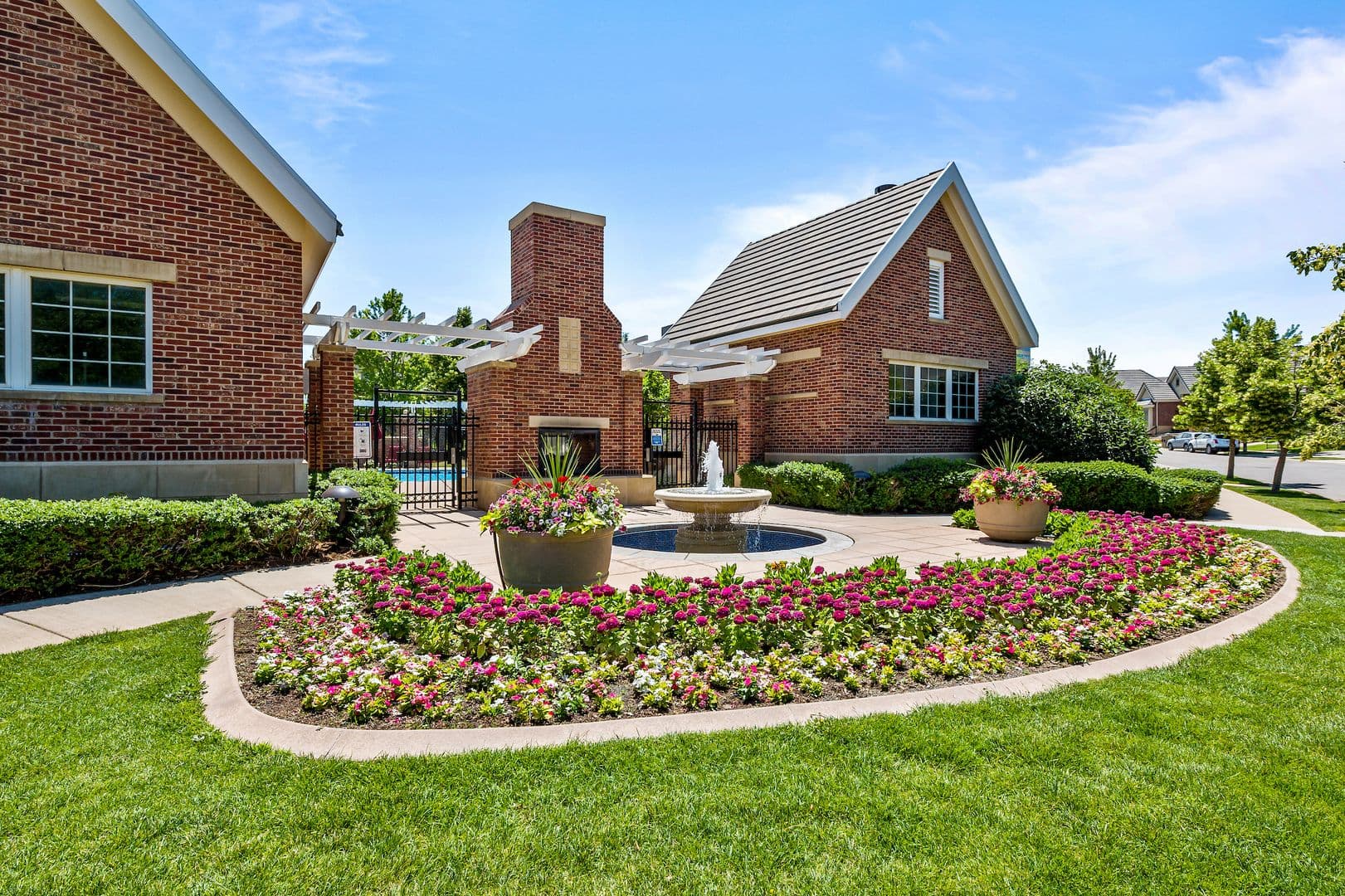 Greenwood Village House: 11 Sommerset Cir