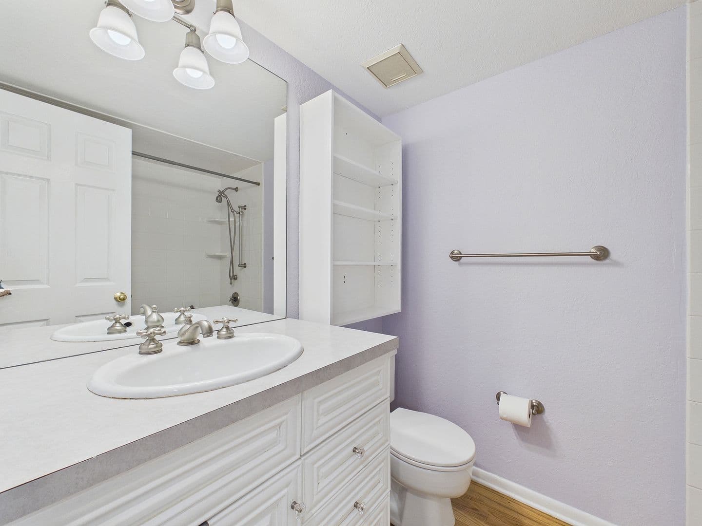 Denver House: 2284 S Yosemite Cir