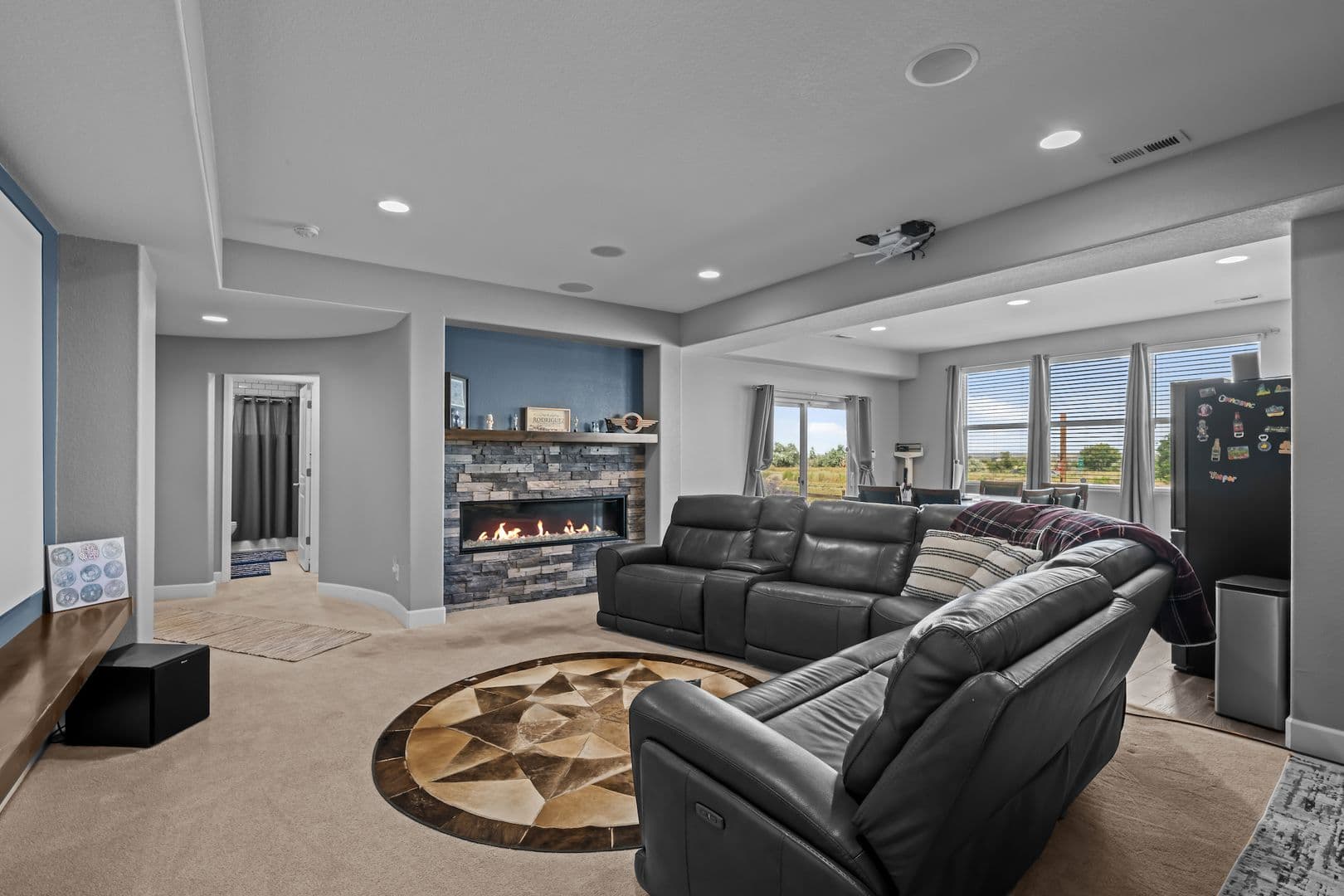 Commerce City House: 15411 Village Cir