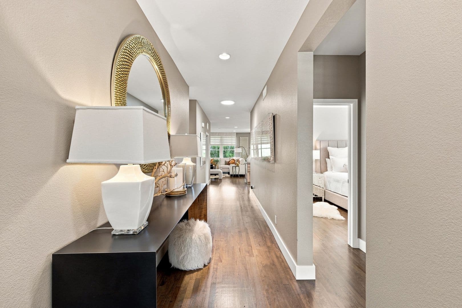 Aurora House: 25329 East Lake Pl