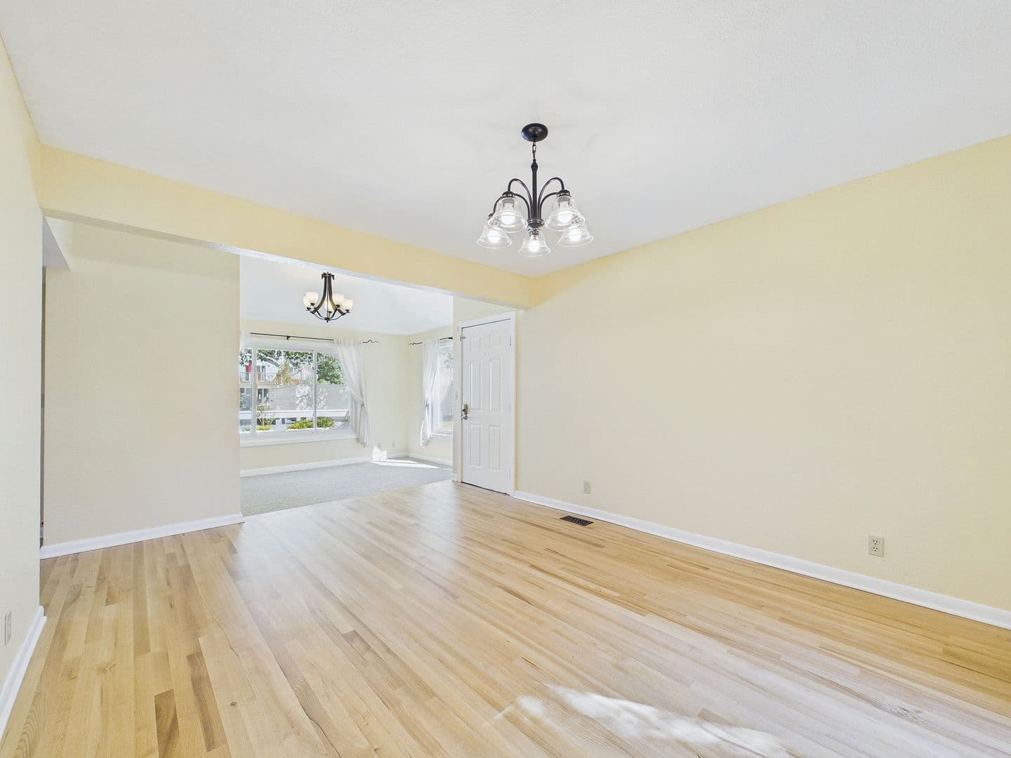 Denver House: 2284 S Yosemite Cir