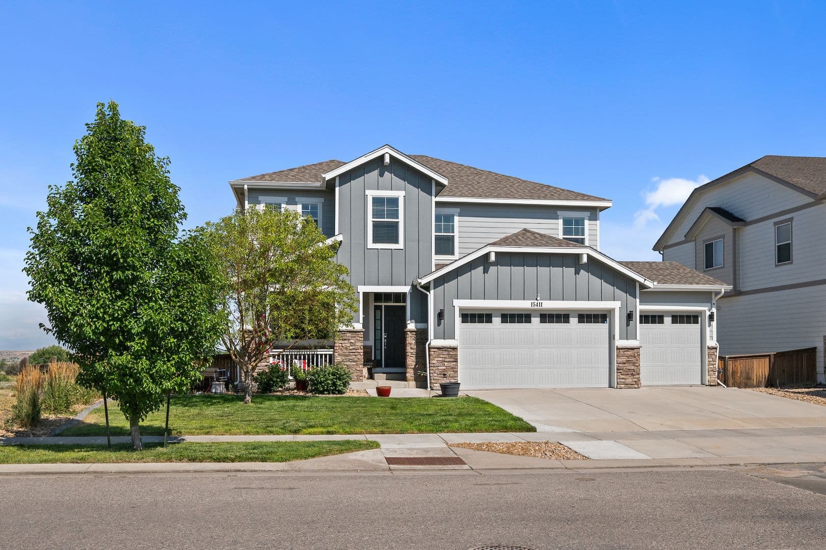 Commerce City House: 15411 Village Cir