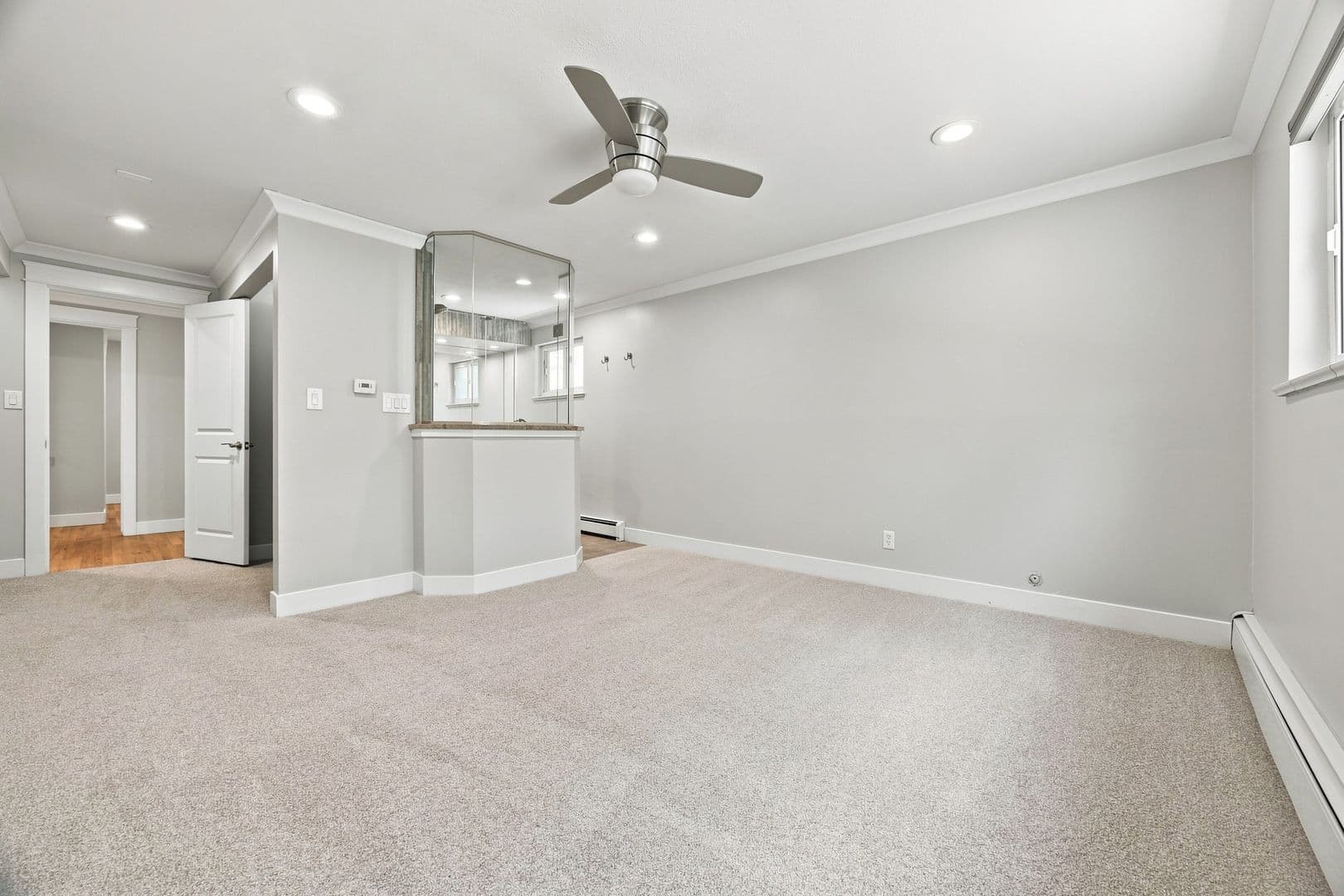 Lakewood House: 2673 Taft St