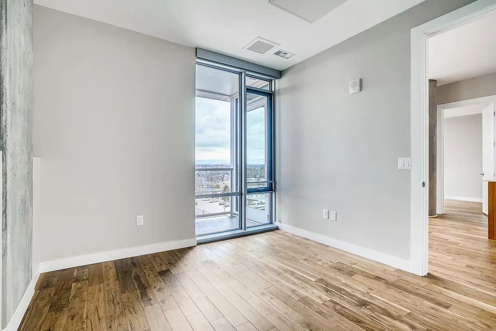 Denver House: 4200 17th Ave #825