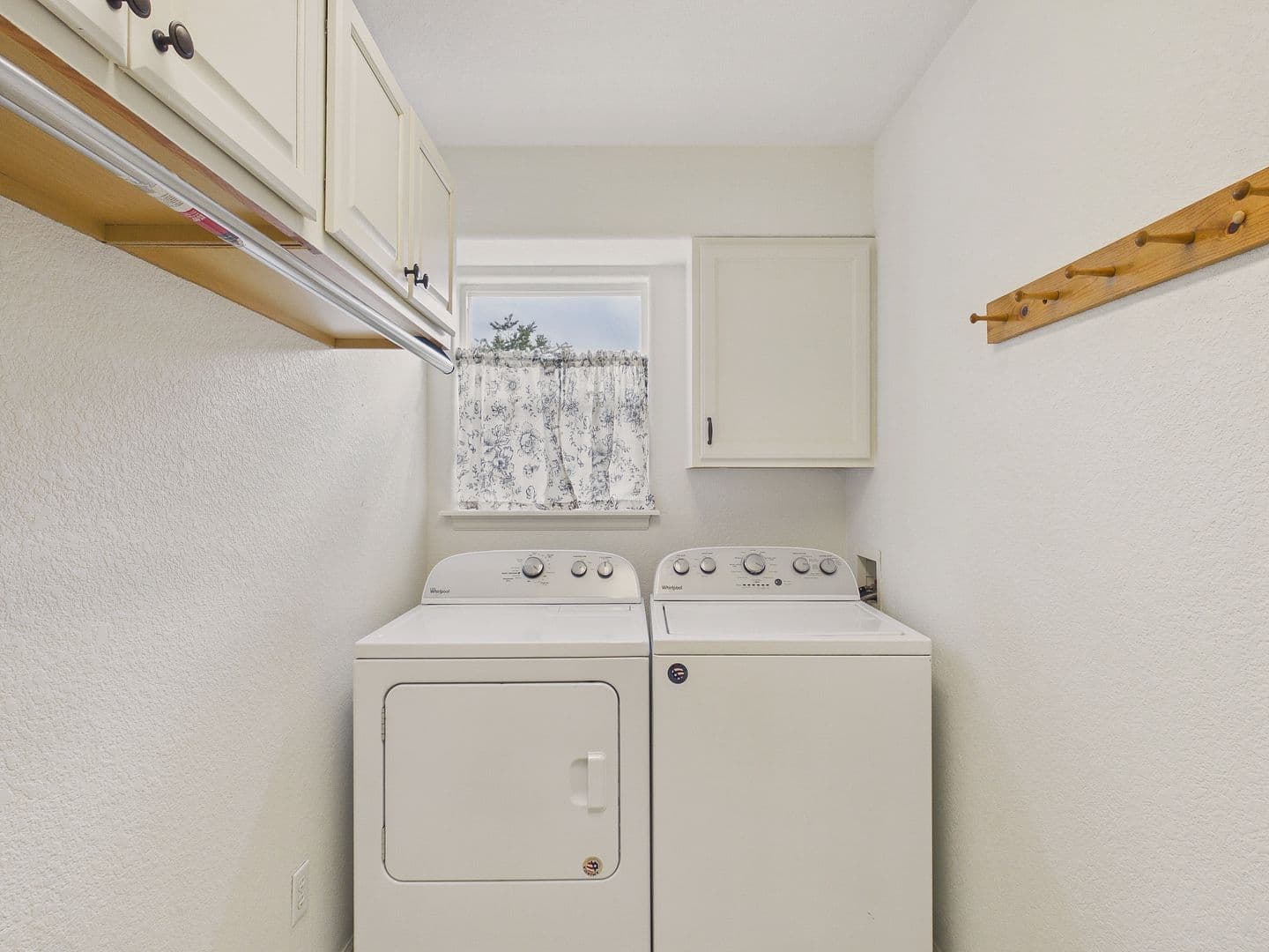Englewood House: 3110 S Cherokee St