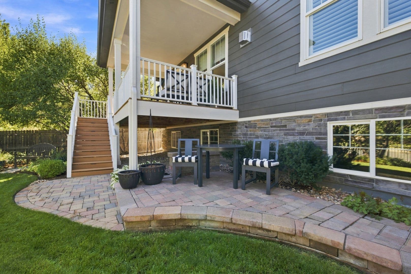Aurora House: 25329 East Lake Pl