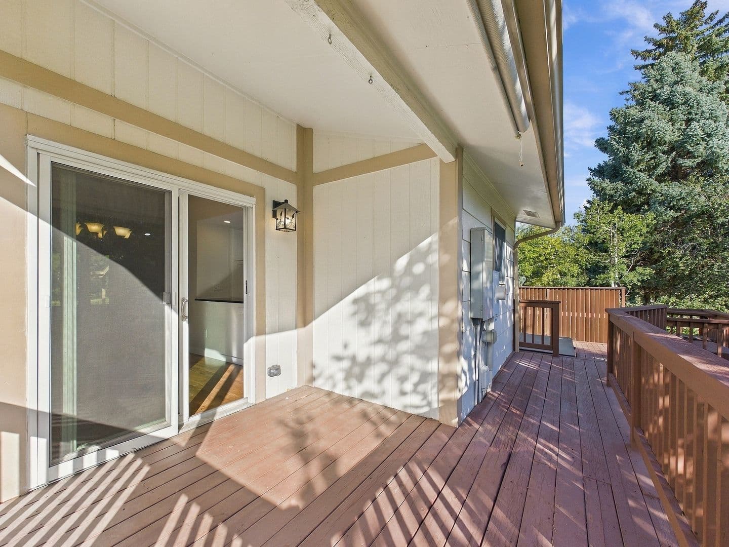 Englewood House: 6213 S Galena Way