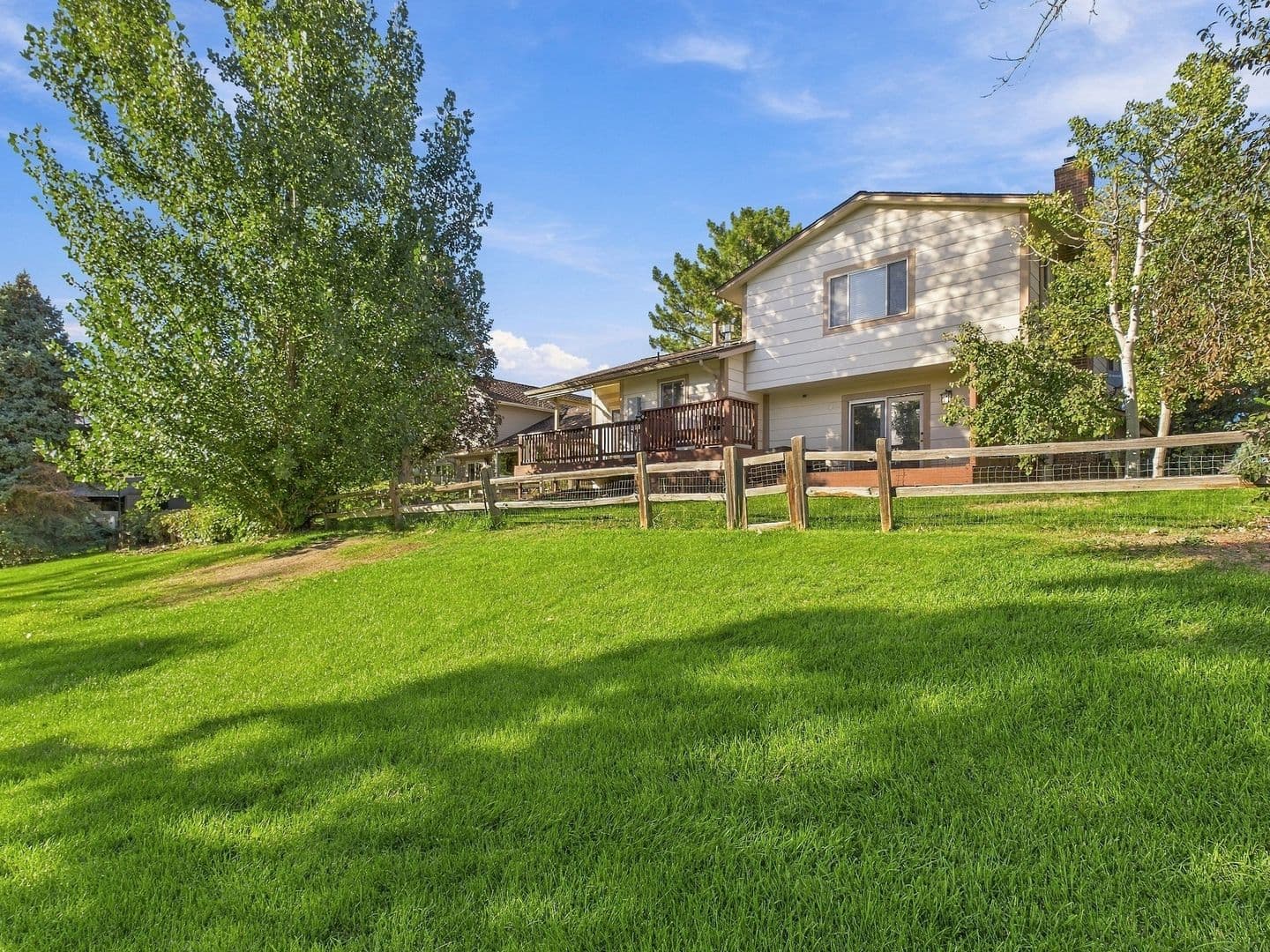 Englewood House: 6213 S Galena Way