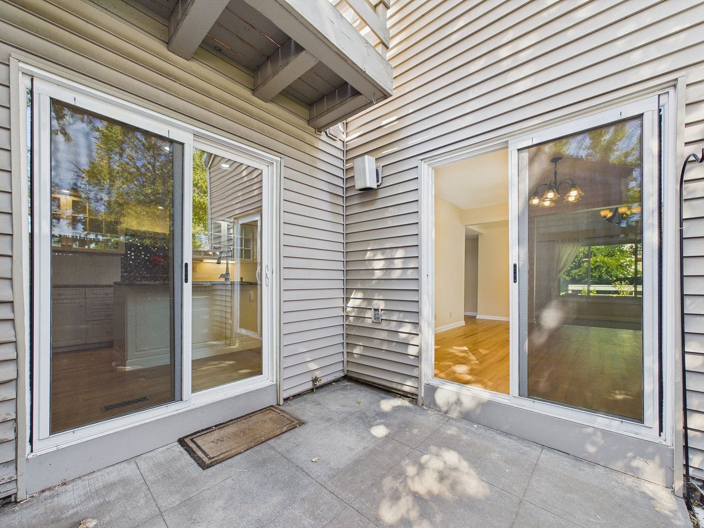 Denver House: 2284 S Yosemite Cir