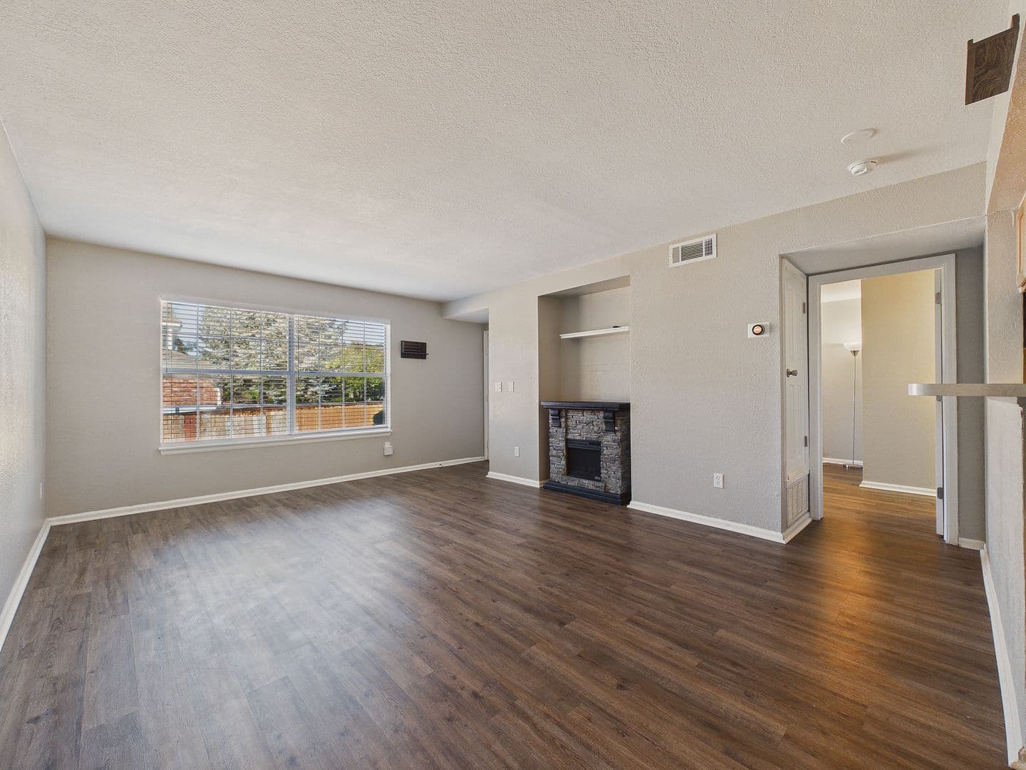 Englewood House: 9293 E Arbor Cir #C