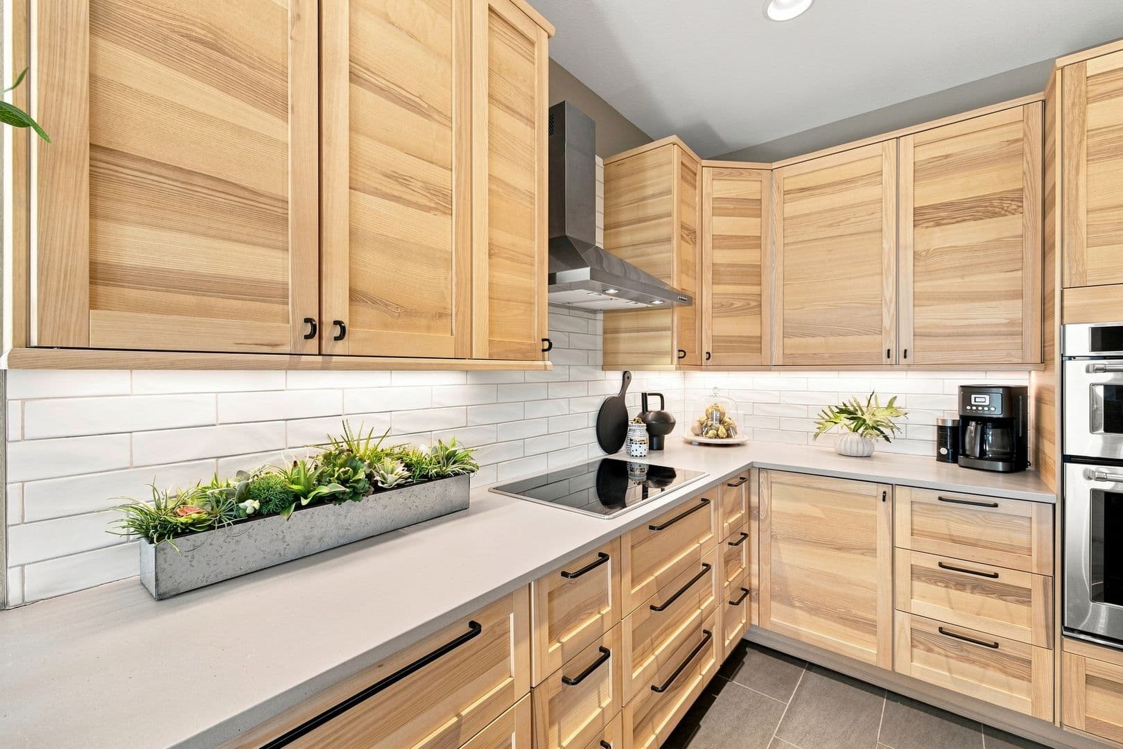 Aurora House: 25329 East Lake Pl