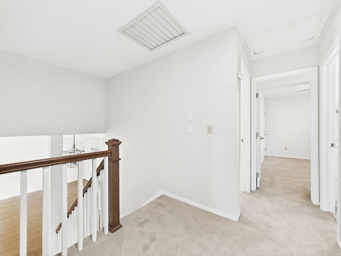 Englewood House: 6213 S Galena Way