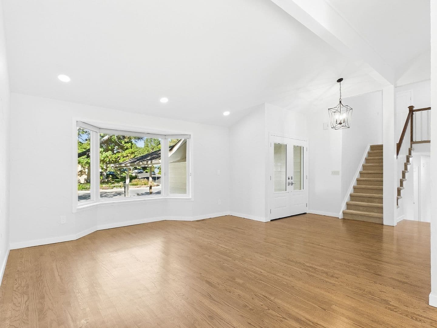 Englewood House: 6213 S Galena Way