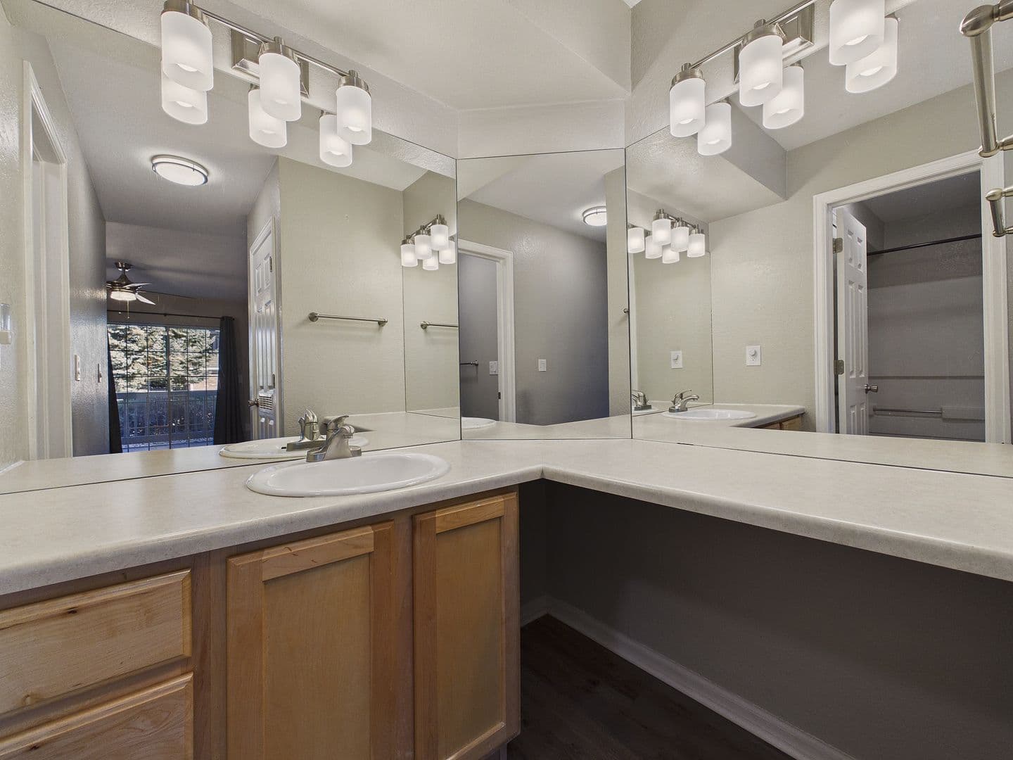 Englewood House: 9293 E Arbor Cir #C