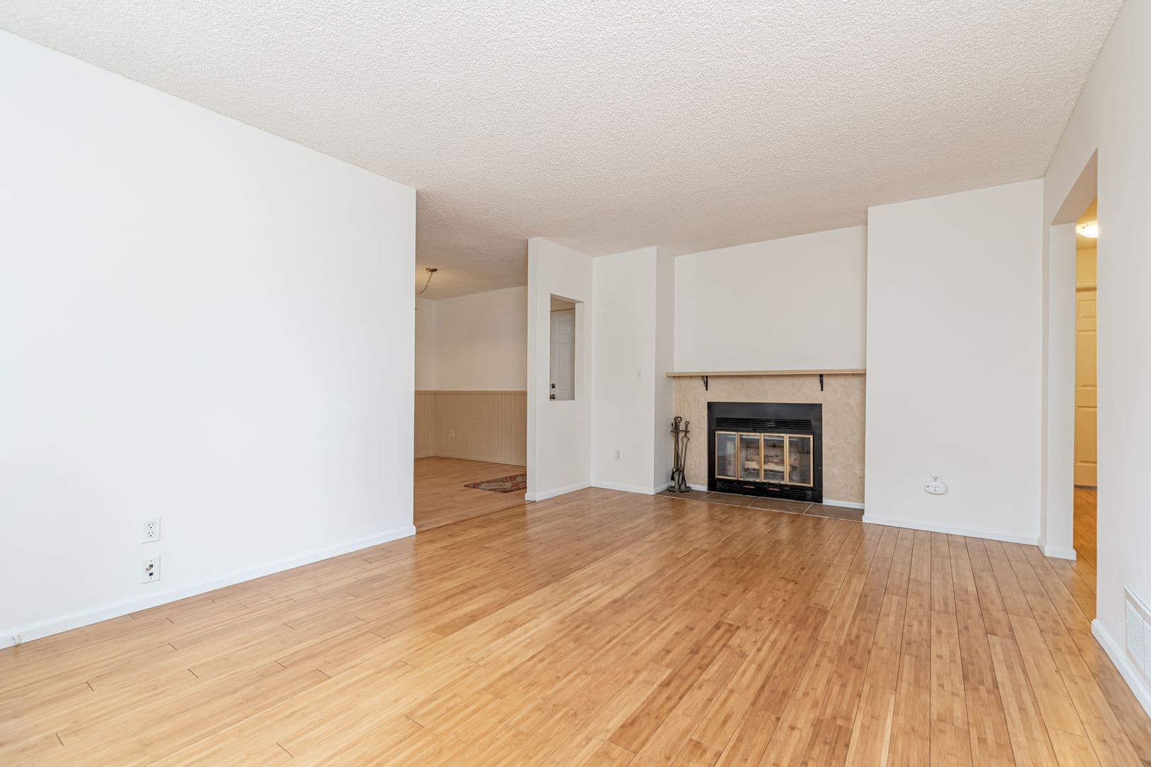 Thornton House: 10216 Quivas St