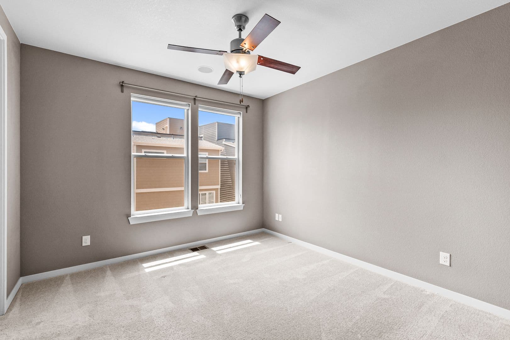 Centennial House: 15888 E Broncos Pl