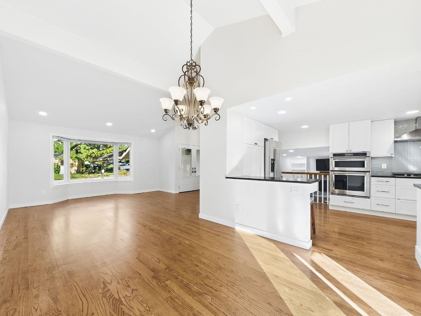 Englewood House: 6213 S Galena Way