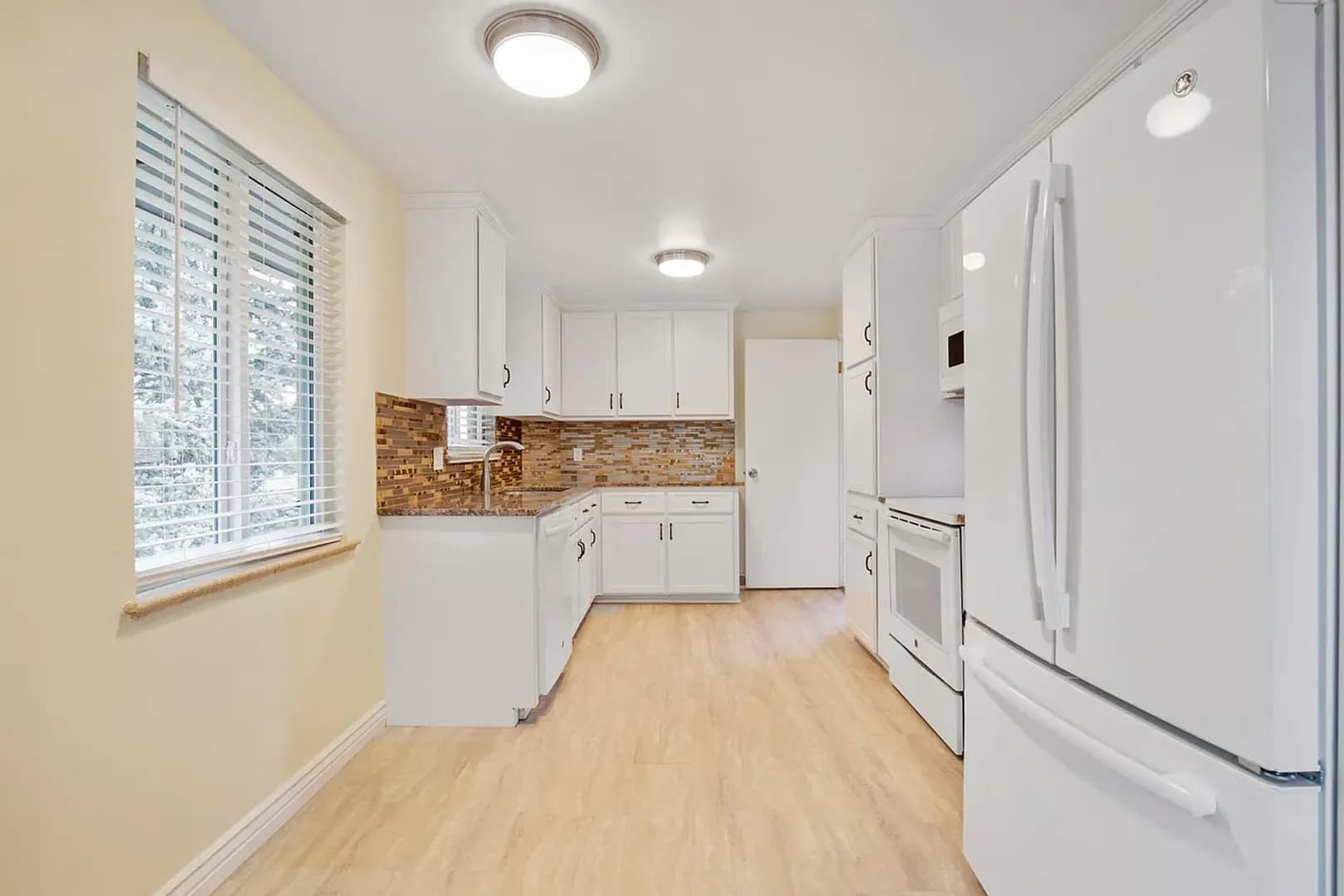 Arvada House: 8700 W 63rd Pl