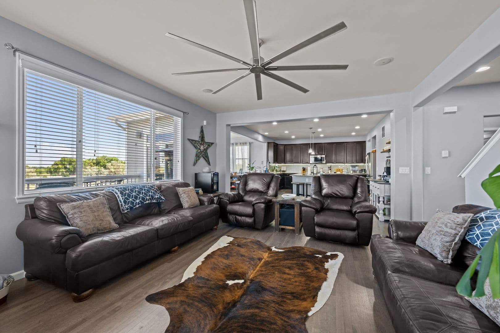 Commerce City House: 15411 Village Cir