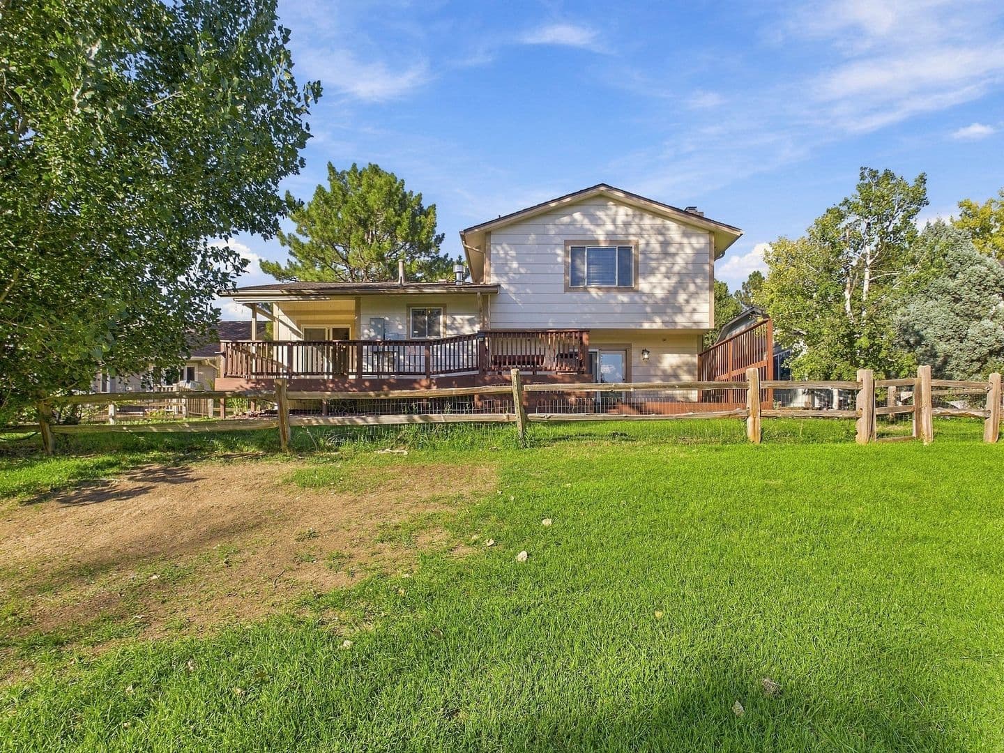 Englewood House: 6213 S Galena Way