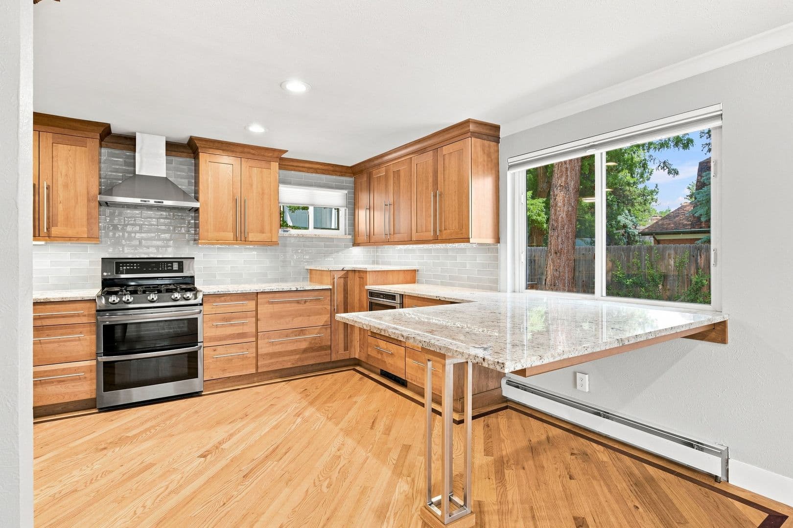 Lakewood House: 2673 Taft St