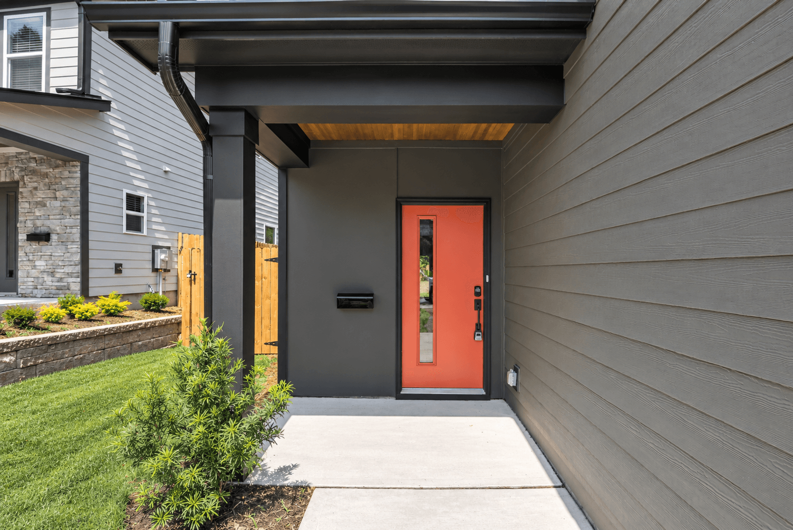 Charlotte Townhome: 2023 Wilson Ave