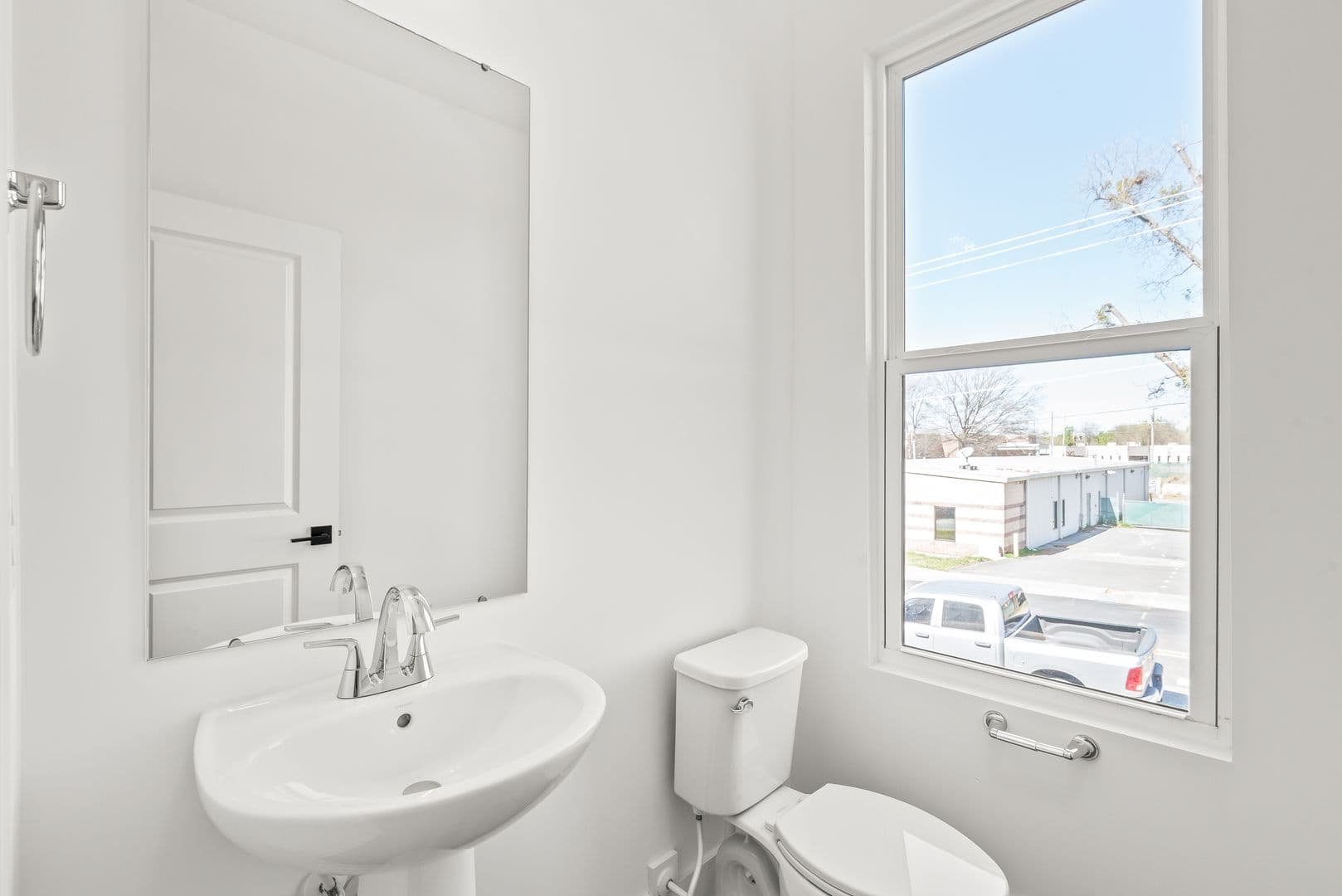 Charlotte Townhome: 425 Blairhill Road