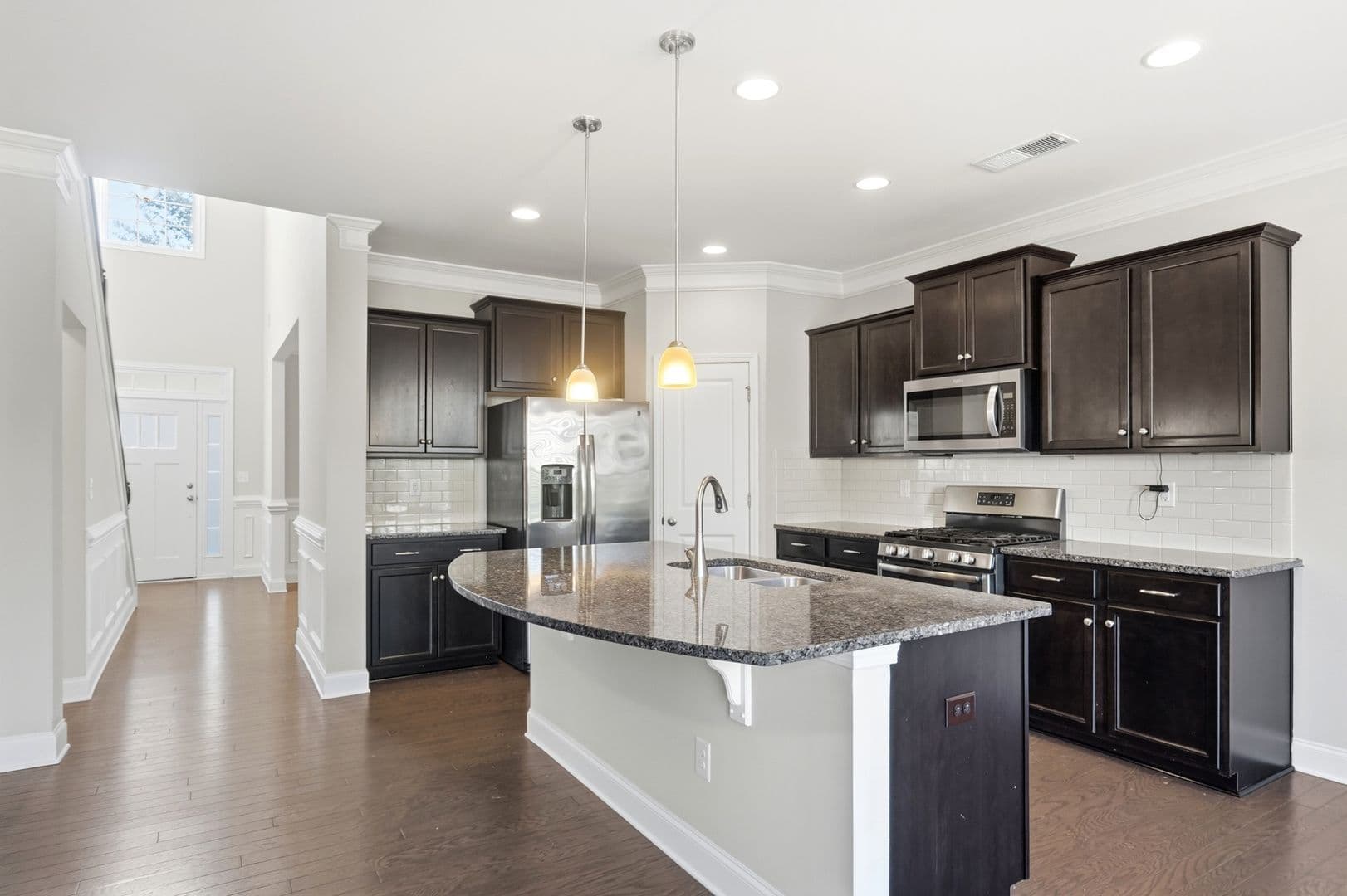 Charlotte House: 7308 Hamilton Bridge Road