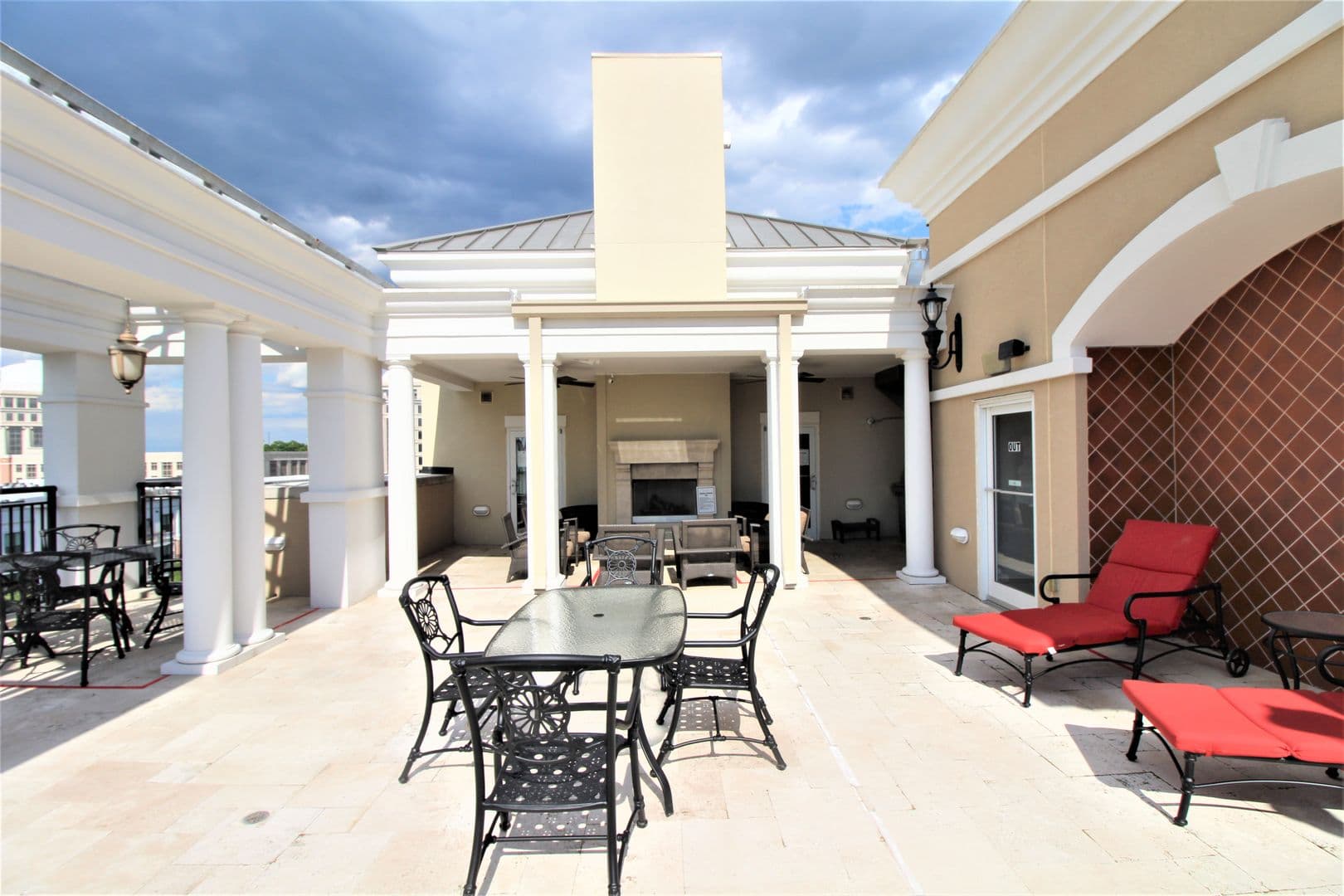 Charlotte Condo: 4625 Piedmont Row #402