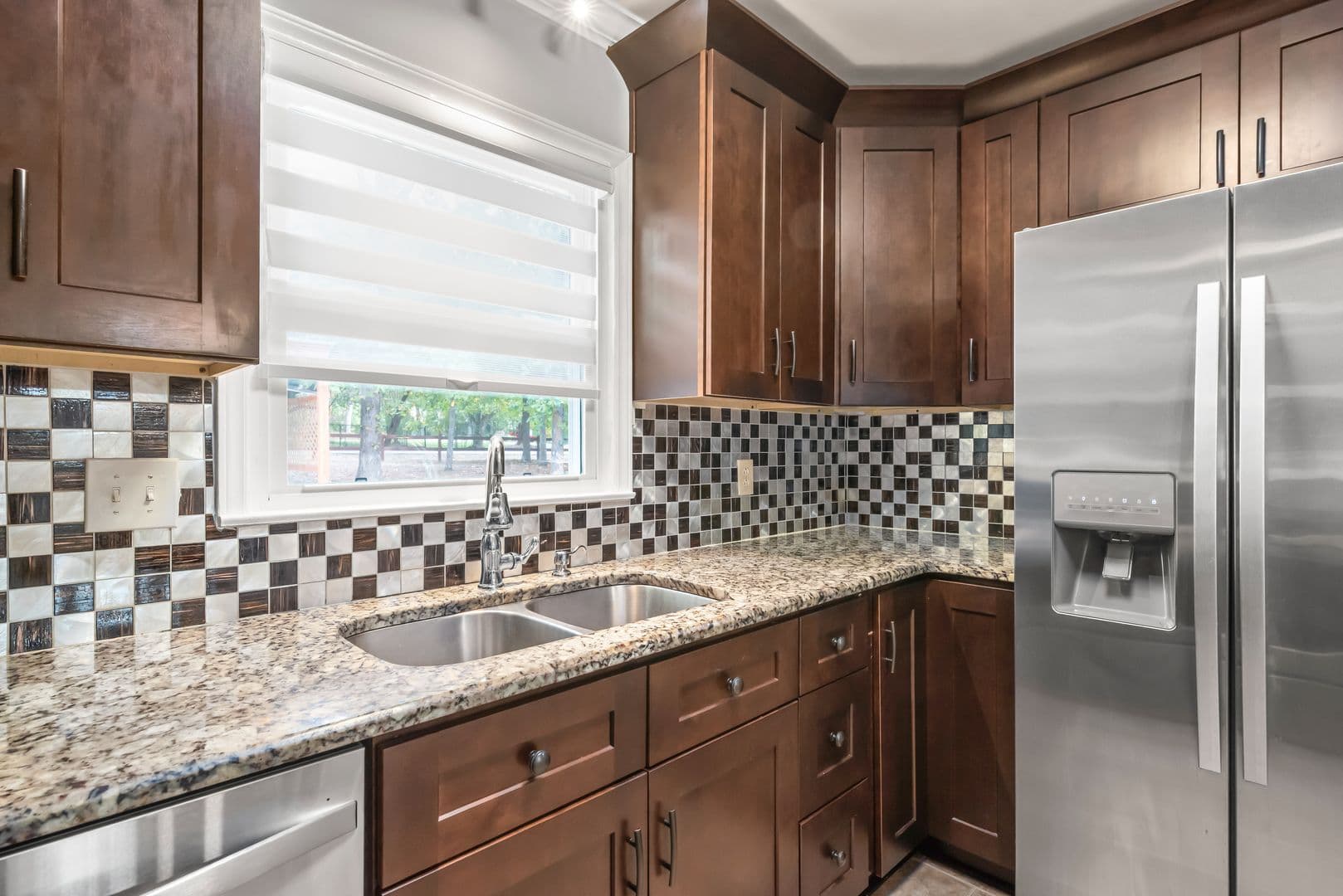 Charlotte House: 2600 E Providence Drive