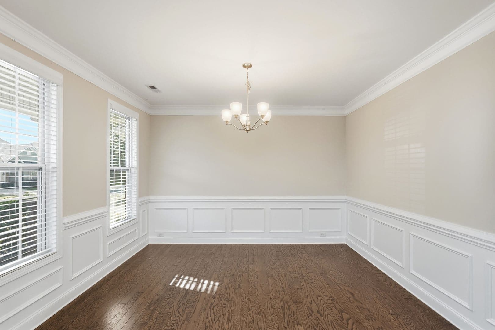 Charlotte House: 7308 Hamilton Bridge Road