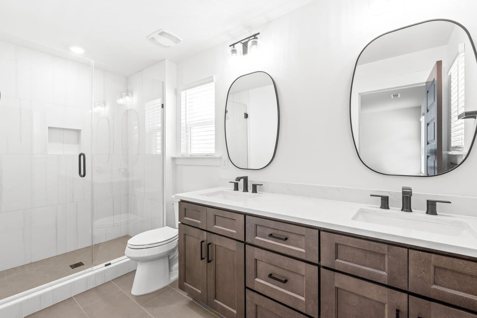 Charlotte Townhome: 2023 Wilson Ave