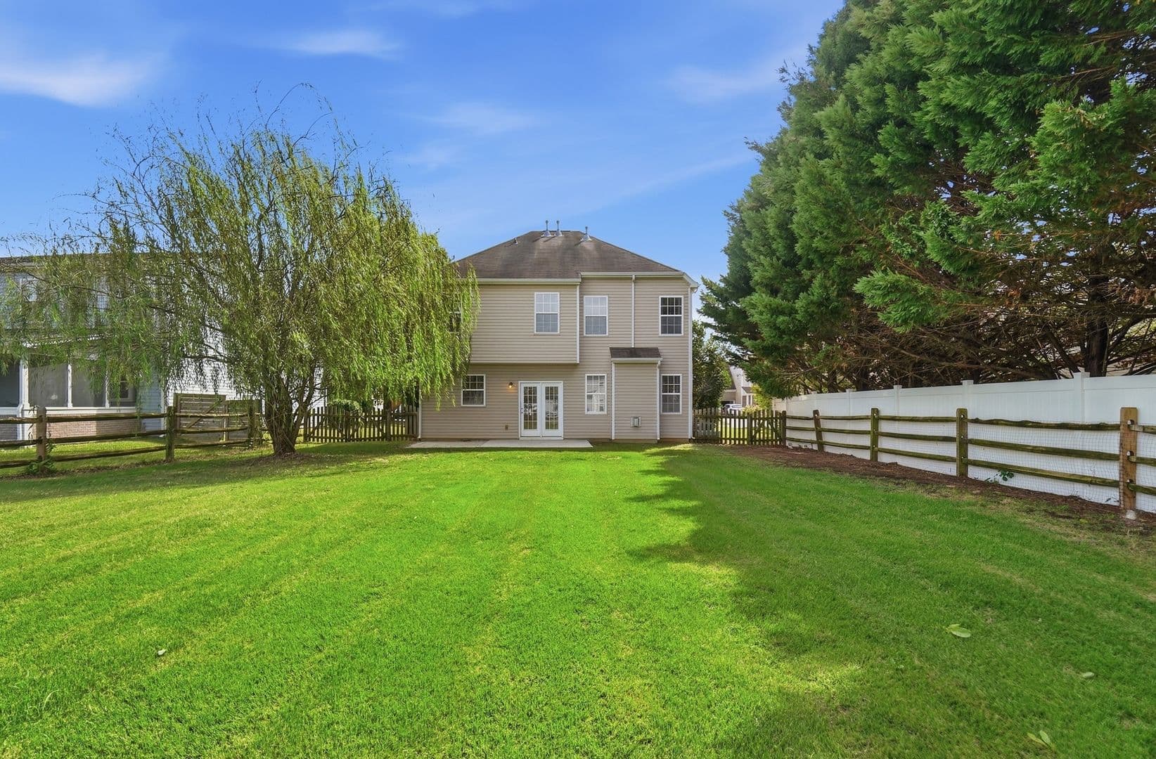 Charlotte House: 14801 Asheton Creek Drive