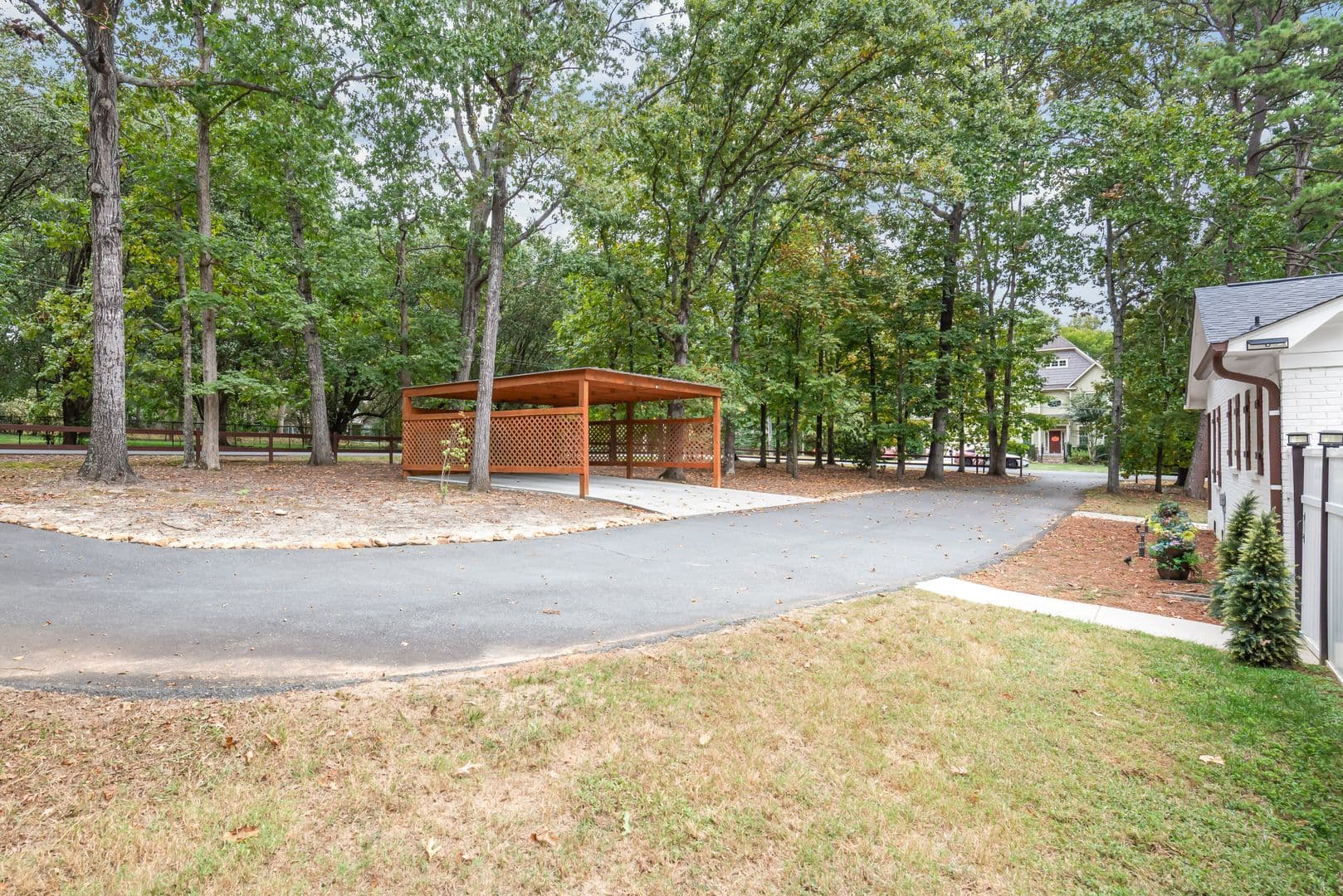 Charlotte House: 2600 E Providence Drive