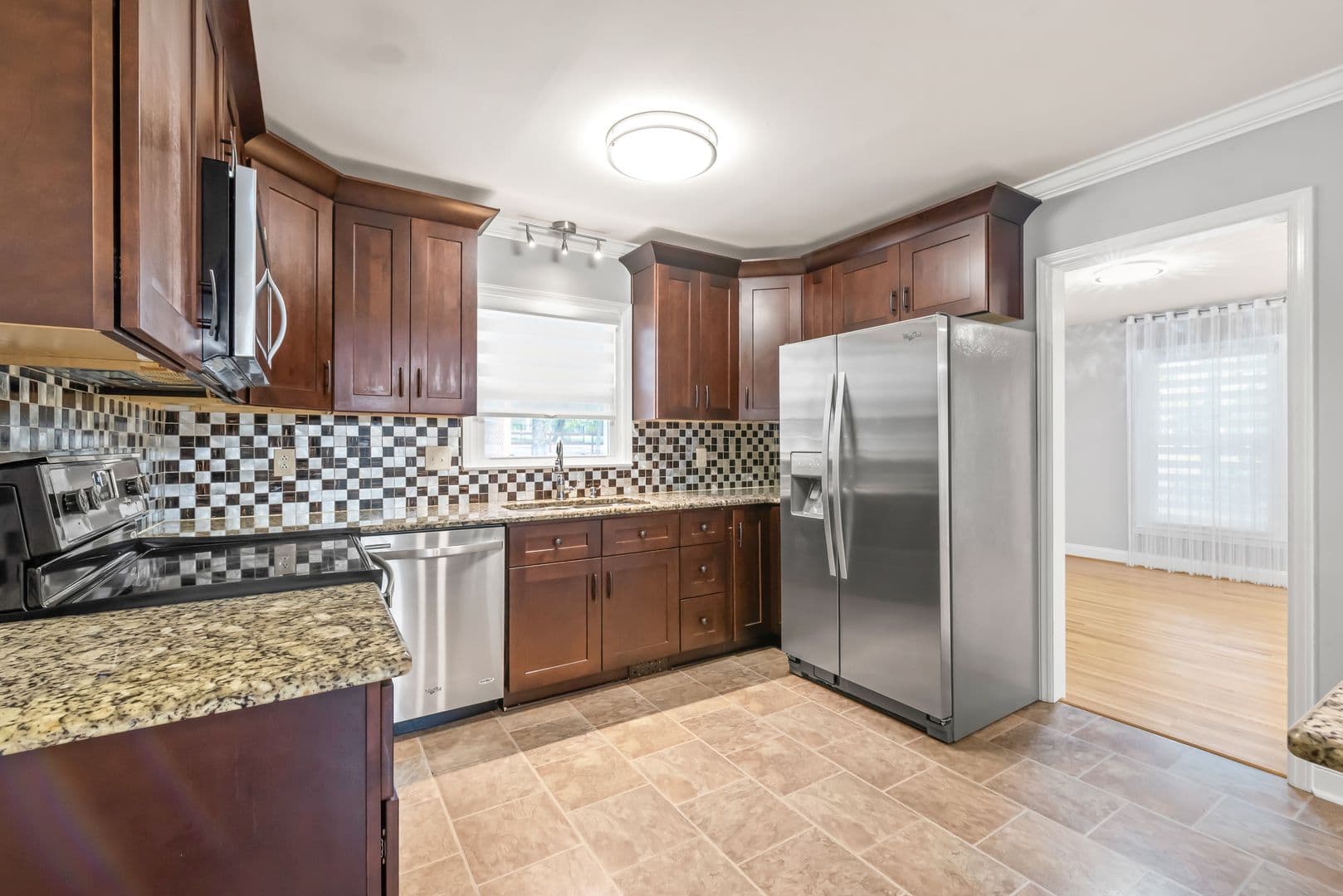 Charlotte House: 2600 E Providence Drive