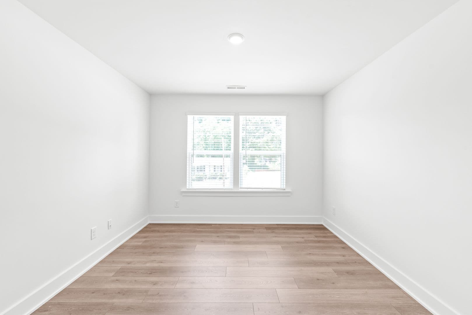 Charlotte Townhome: 2023 Wilson Ave
