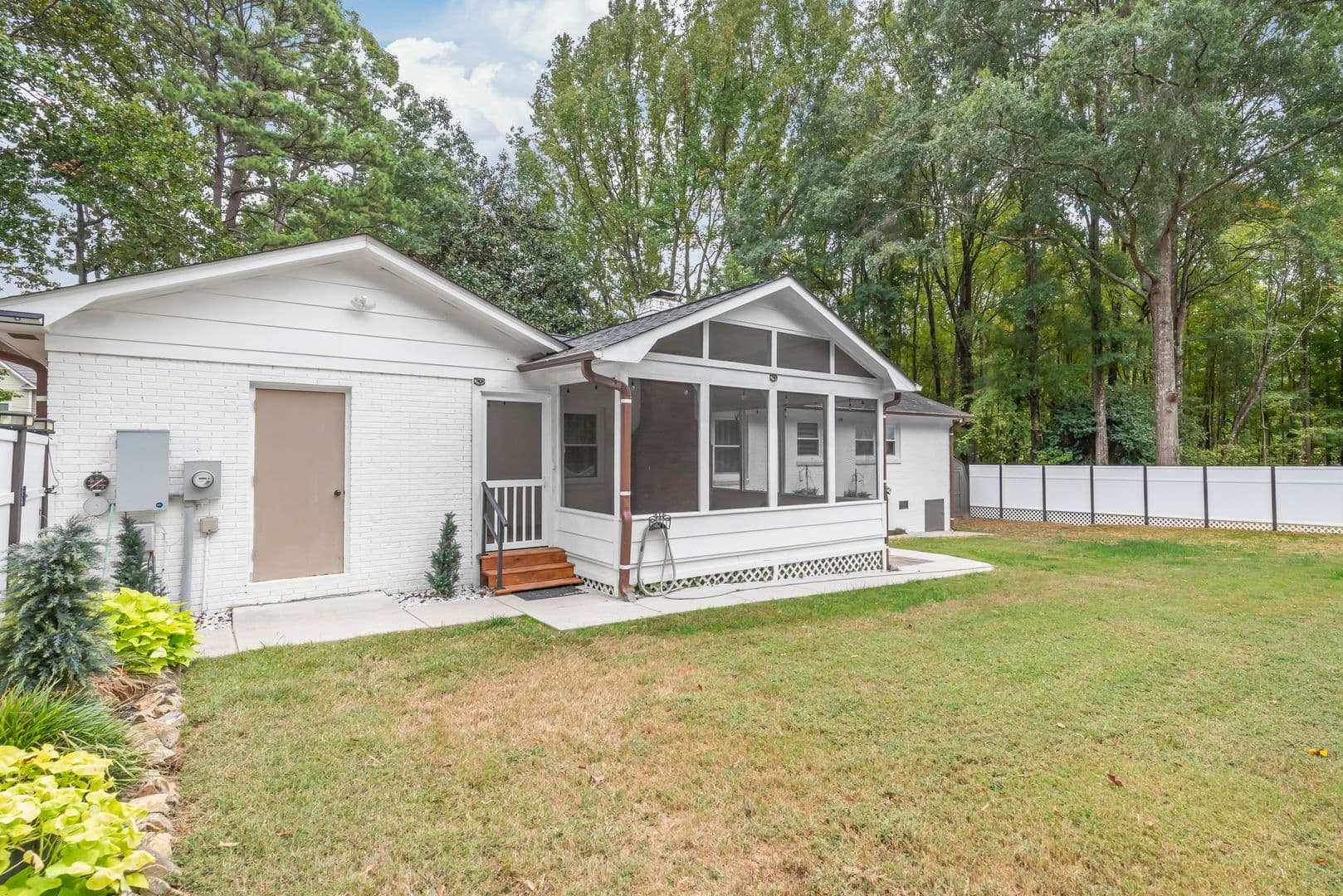 Charlotte House: 2600 E Providence Drive