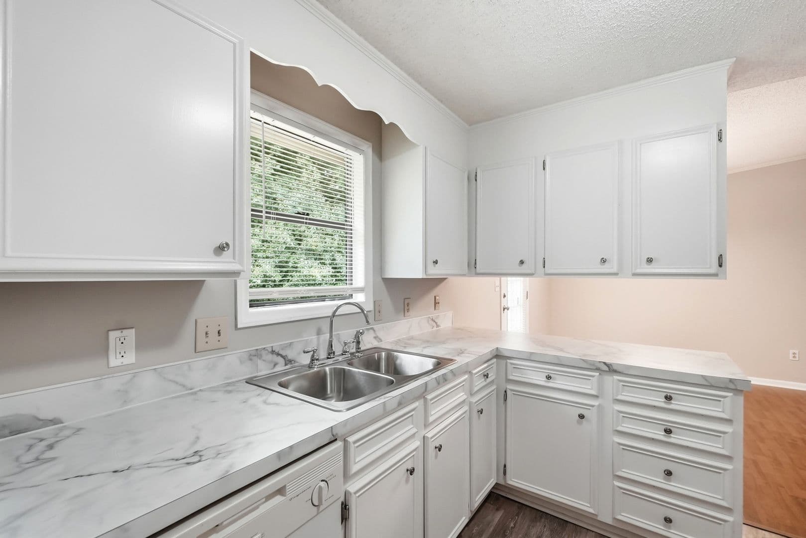 Charlotte House: 2939 Gray Feather Drive