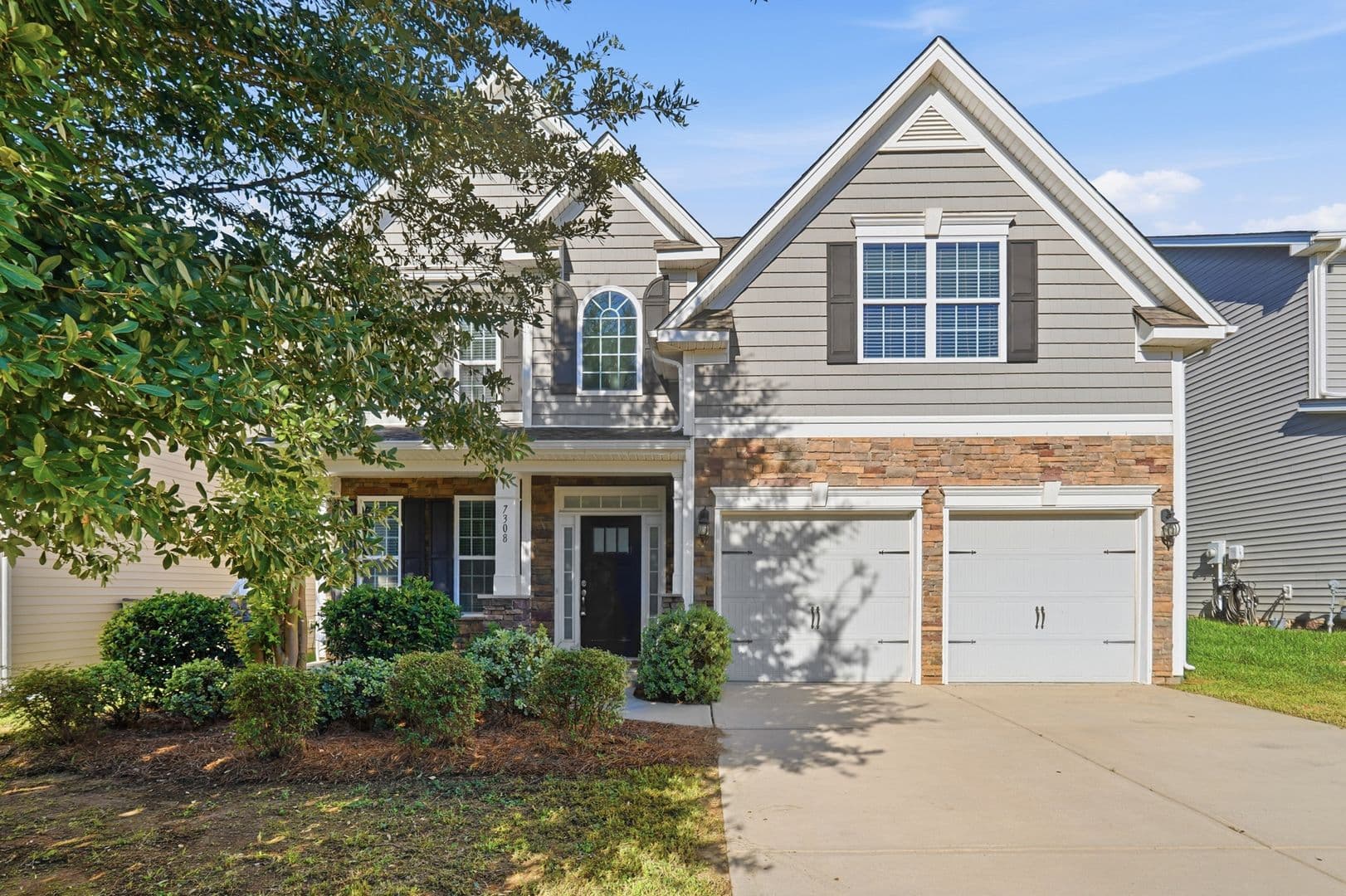 Charlotte House: 7308 Hamilton Bridge Road