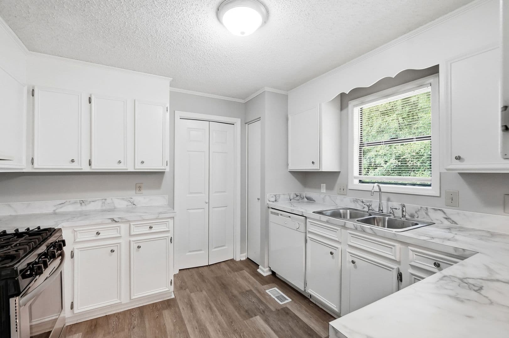 Charlotte House: 2939 Gray Feather Drive