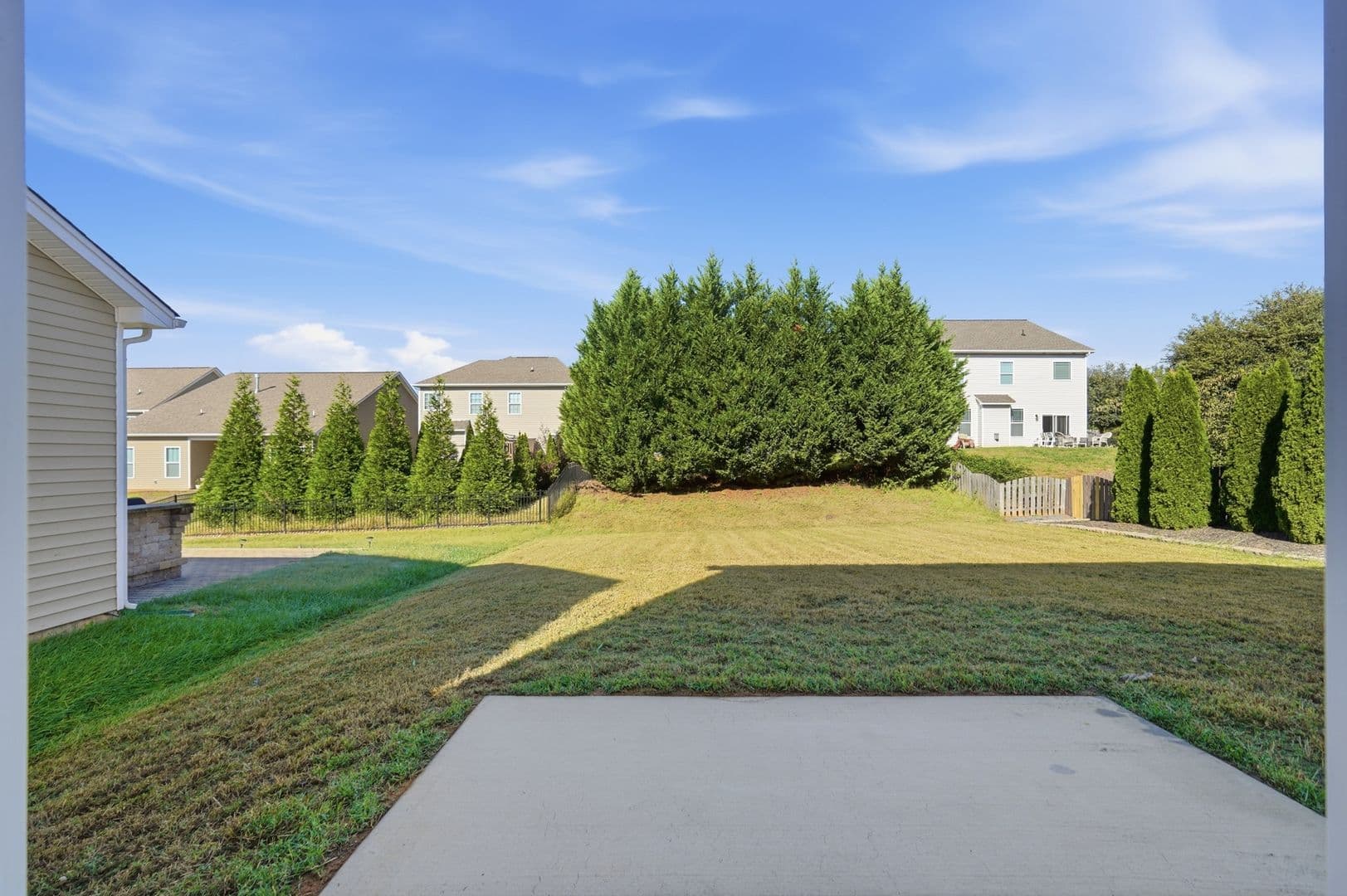 Charlotte House: 7308 Hamilton Bridge Road