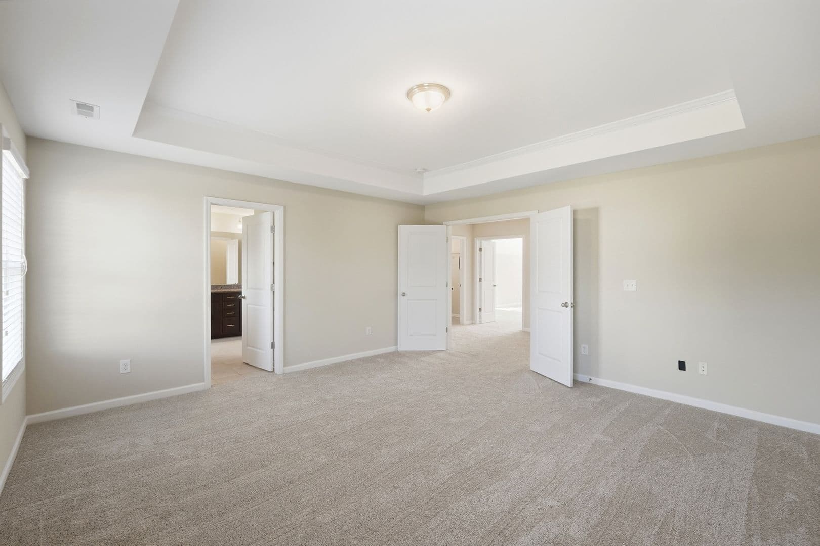 Charlotte House: 7308 Hamilton Bridge Road