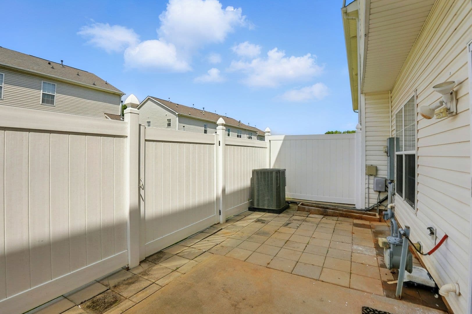 Pineville Townhome: 12244 Stratfield Place Circle