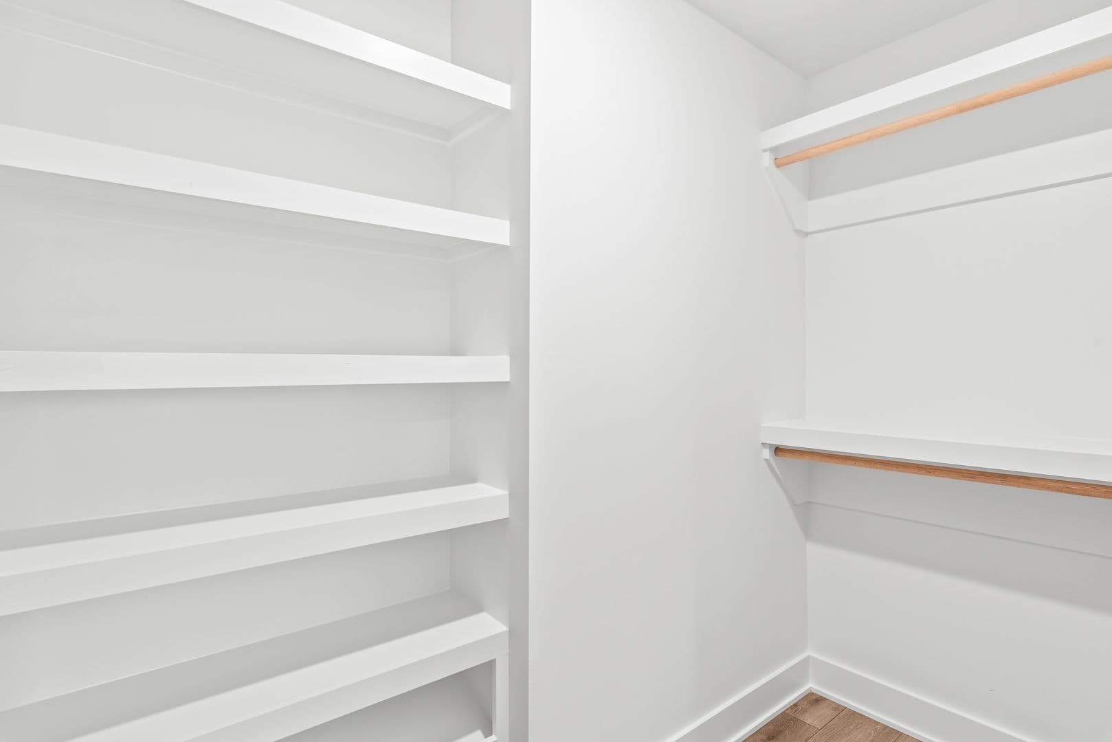 Charlotte Townhome: 2023 Wilson Ave