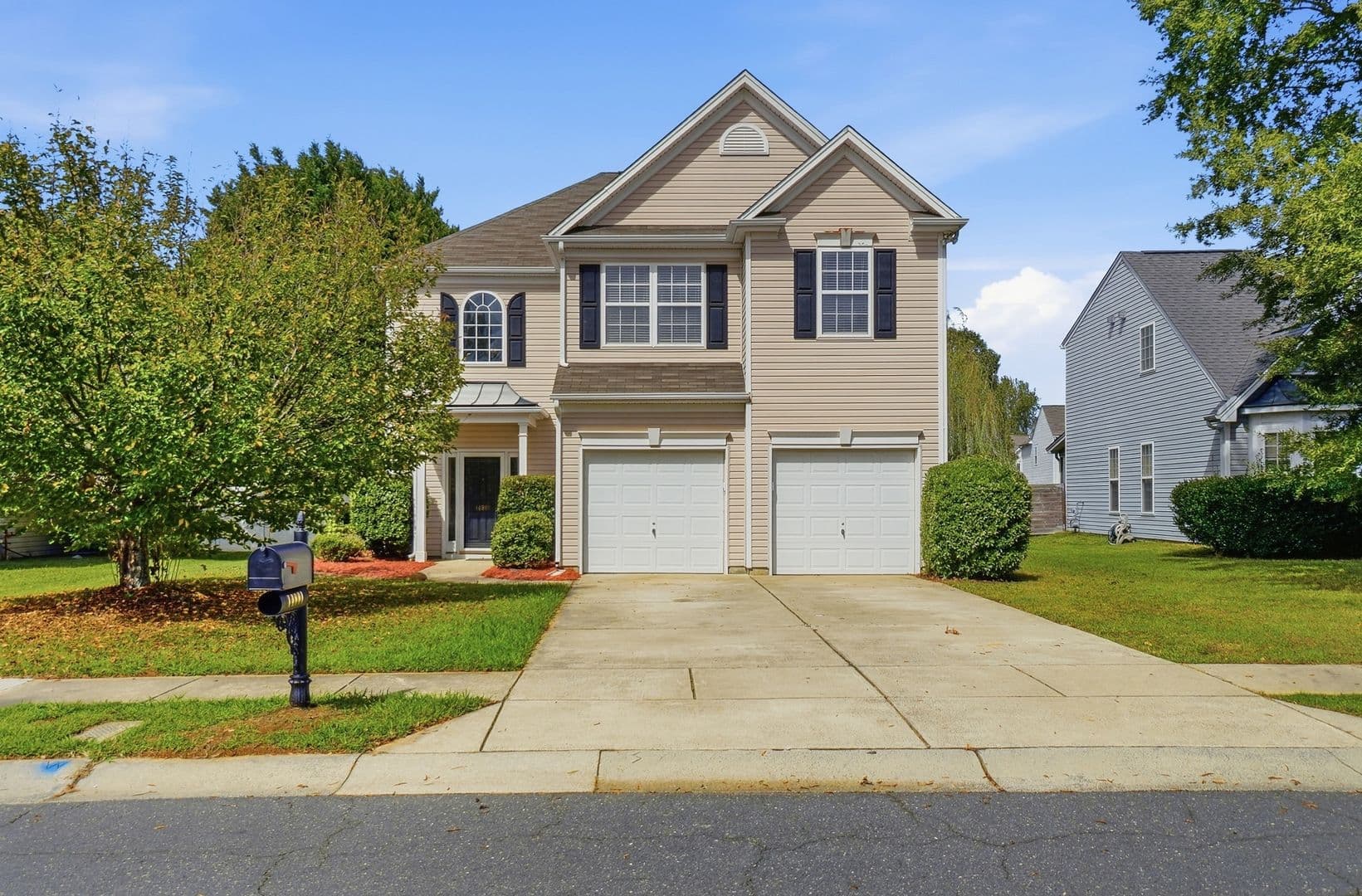 Charlotte House: 14801 Asheton Creek Drive