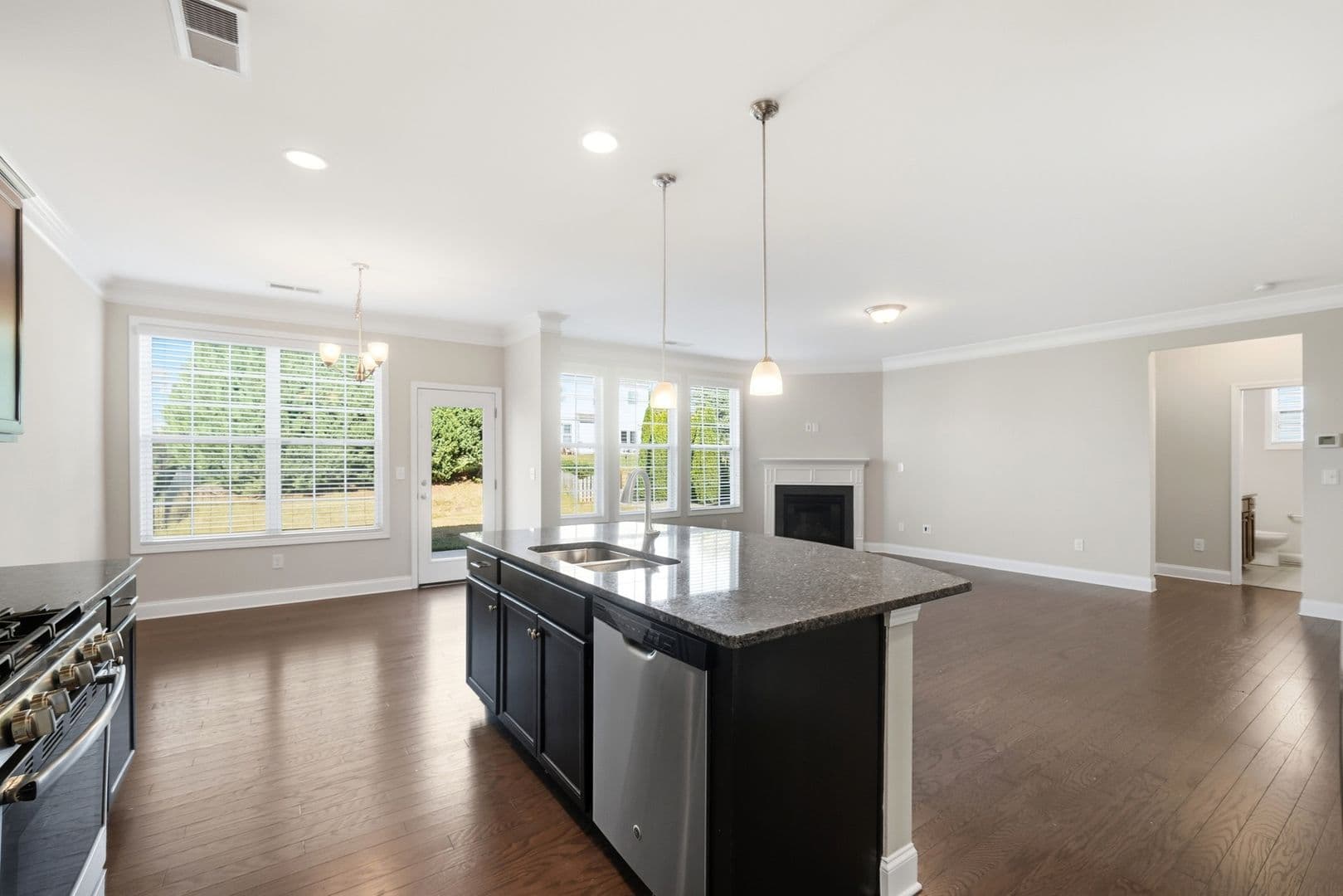 Charlotte House: 7308 Hamilton Bridge Road